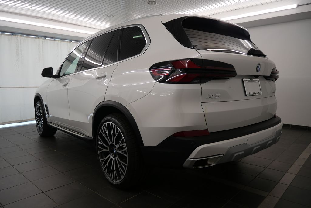 2025 BMW X5 sDrive40i 5