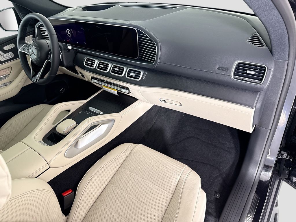 Thumbnail: 2026 Mercedes-Benz GLE - 19