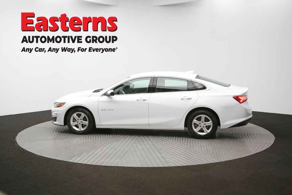 Used 2022 White Chevrolet LT image 57
