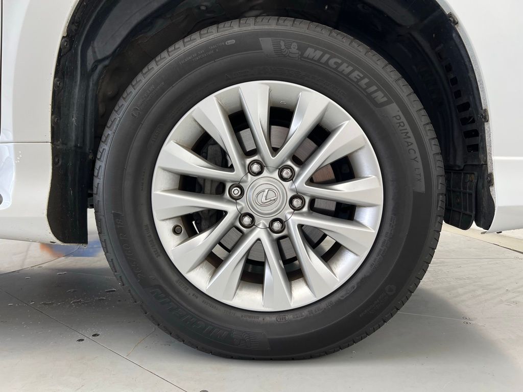 Thumbnail: 2022 Lexus GX - 24