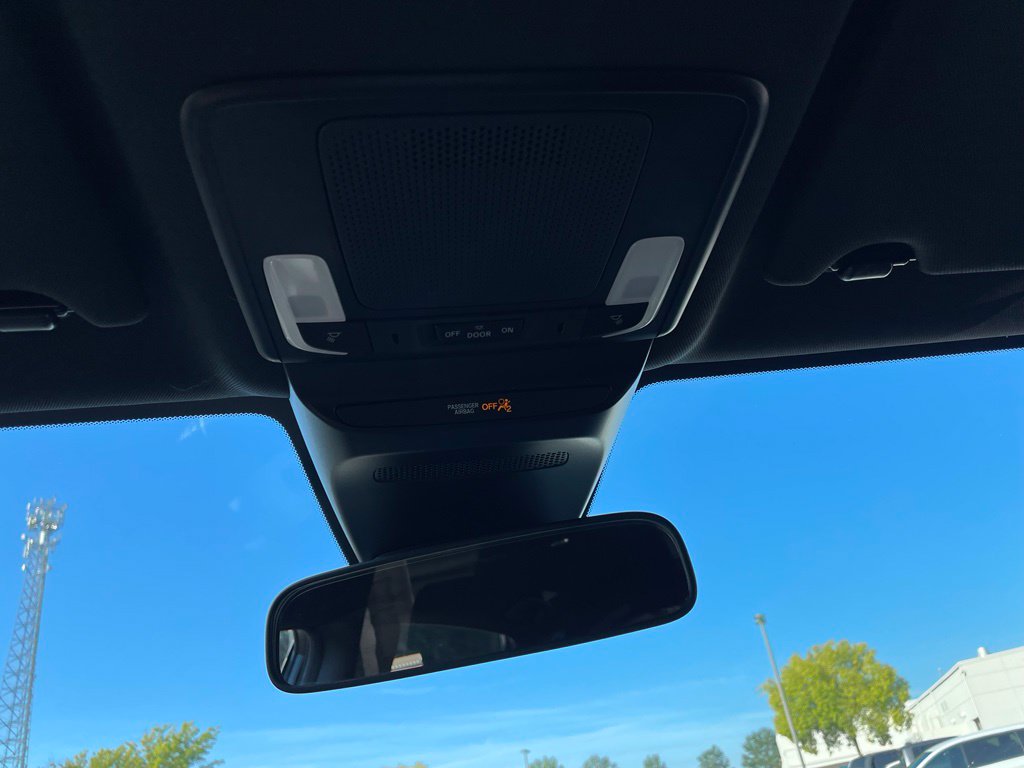 Thumbnail: 2025 Honda HR-V - 15