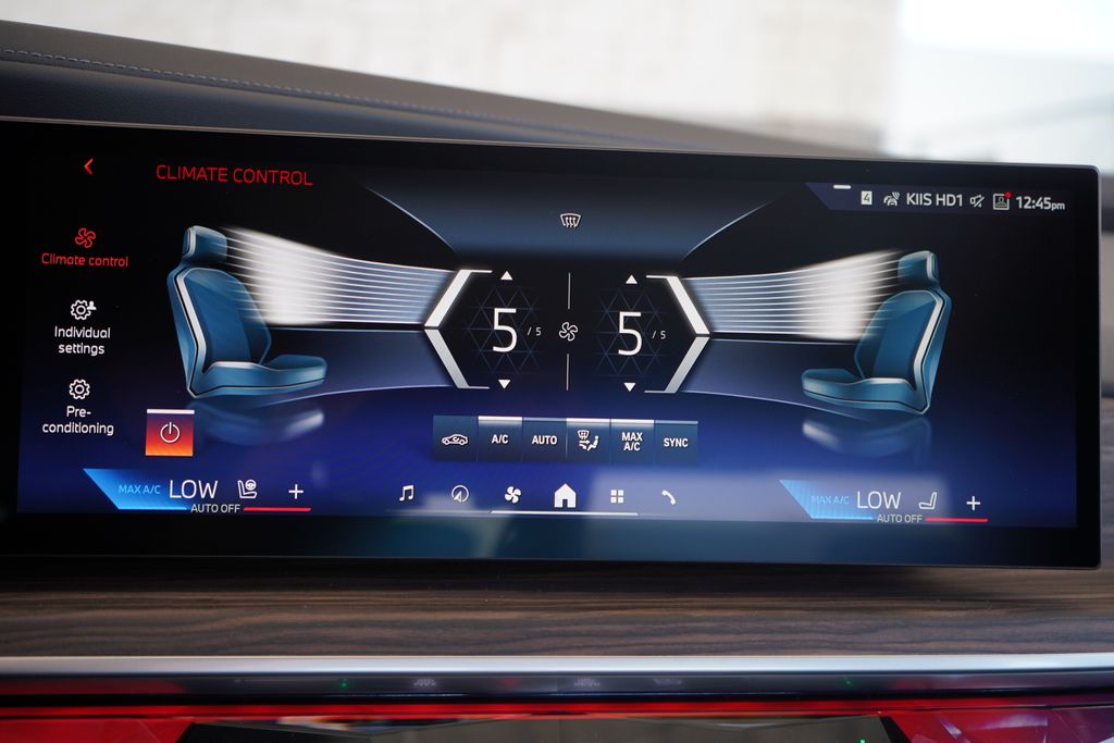 Thumbnail: 2025 BMW 7 Series - 18