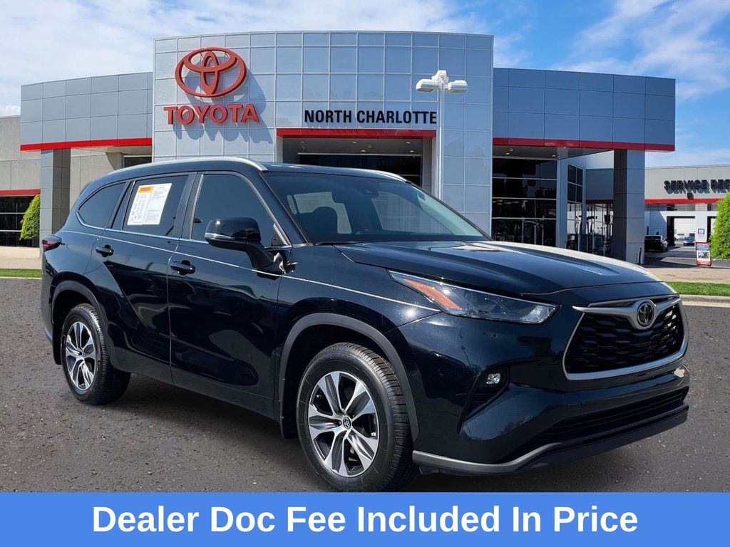 Midnight Black Metallic 2024 Toyota Highlander SUV / Crossover All-Wheel Drive 8-Speed Automatic
