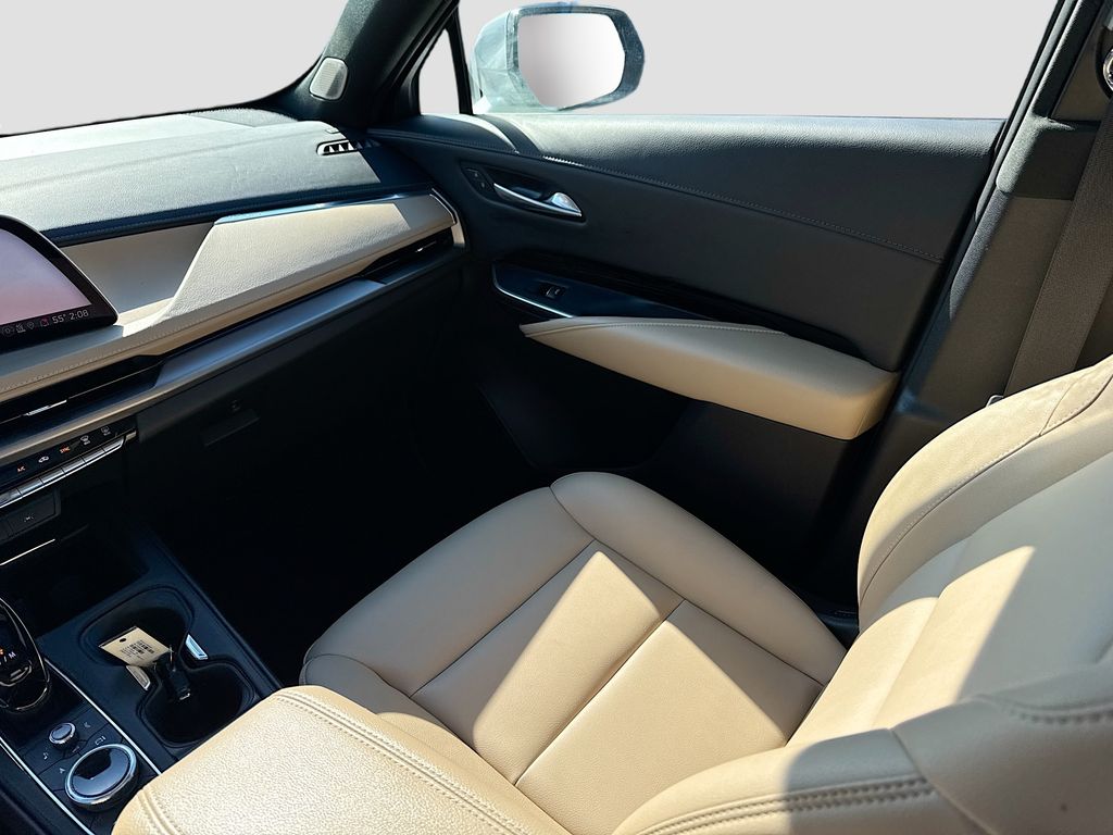 Used 2024 Silver Cadillac Luxury image 22