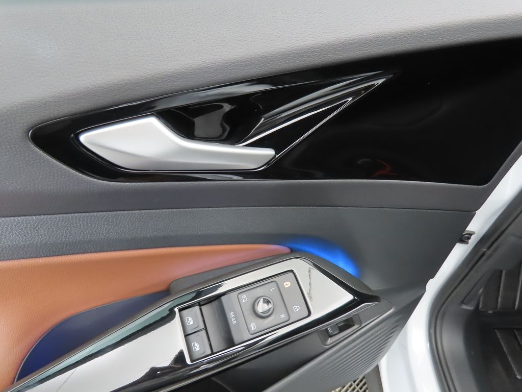 Thumbnail: 2022 Volkswagen ID.4 - 23