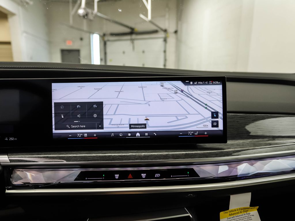 2025 BMW i7 xDrive60 17