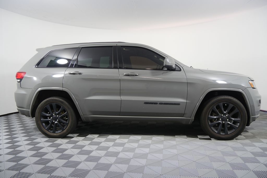 Thumbnail: 2020 Jeep Grand Cherokee - 2