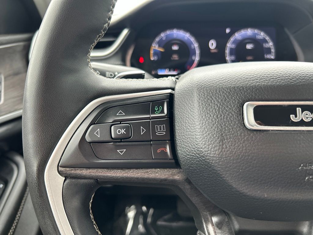 Used 2023 Jeep Grand Cherokee SUV