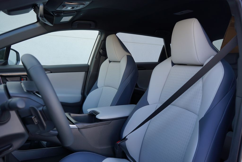2025 Subaru Solterra Limited 7