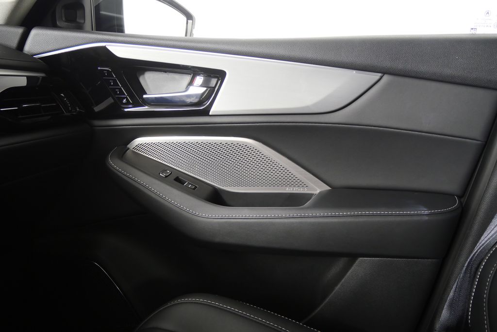 Thumbnail: 2023 Acura MDX - 29