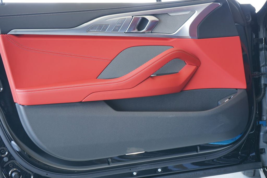 Thumbnail: 2026 BMW 8 Series - 10