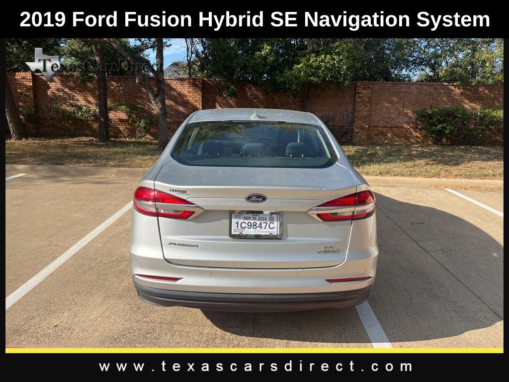 2019 Ford Fusion Hybrid SE 13