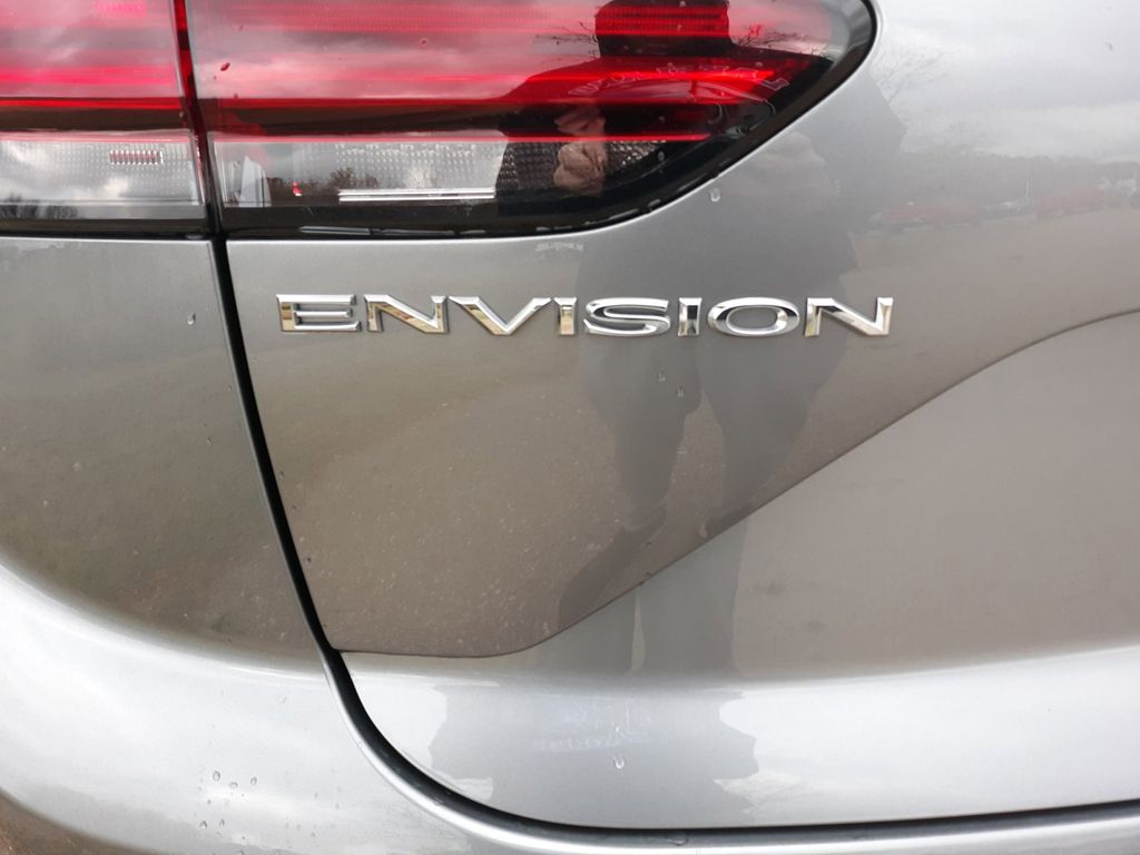 2022 Buick Envision Essence 44