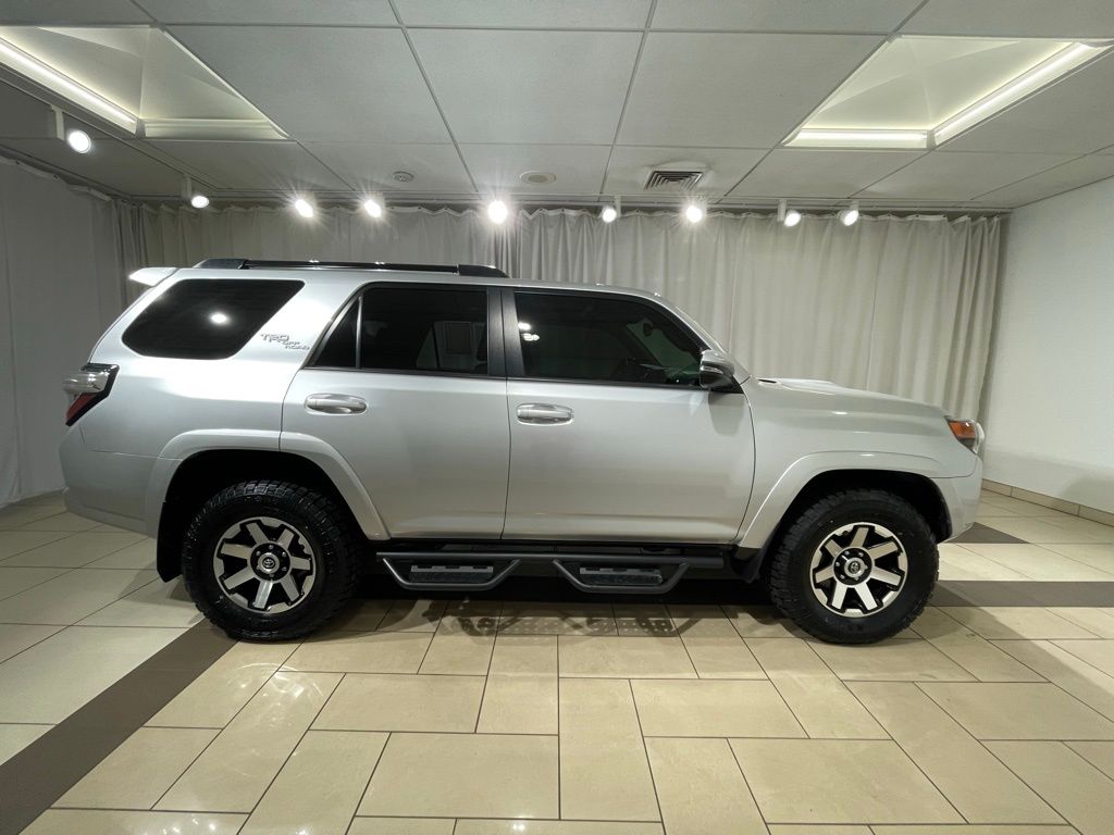 2020 Toyota 4Runner TRD Off Road 7