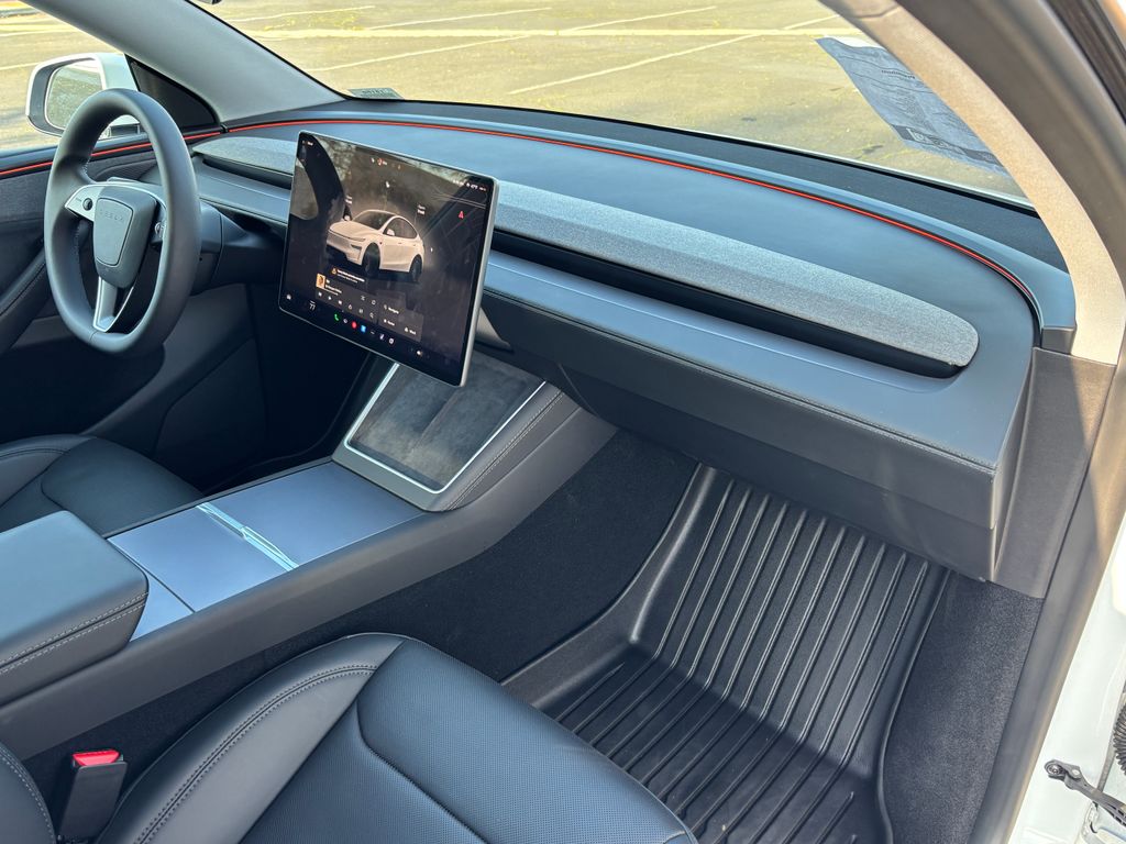 Thumbnail: 2026 Tesla Model Y - 18