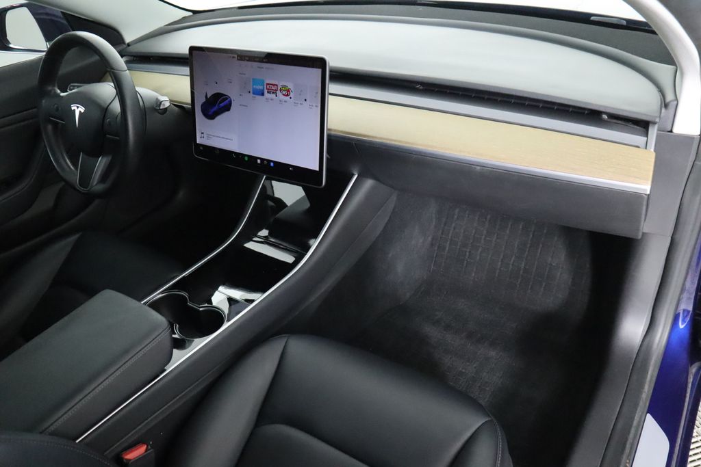 2019 Tesla Model 3 Standard Range 17