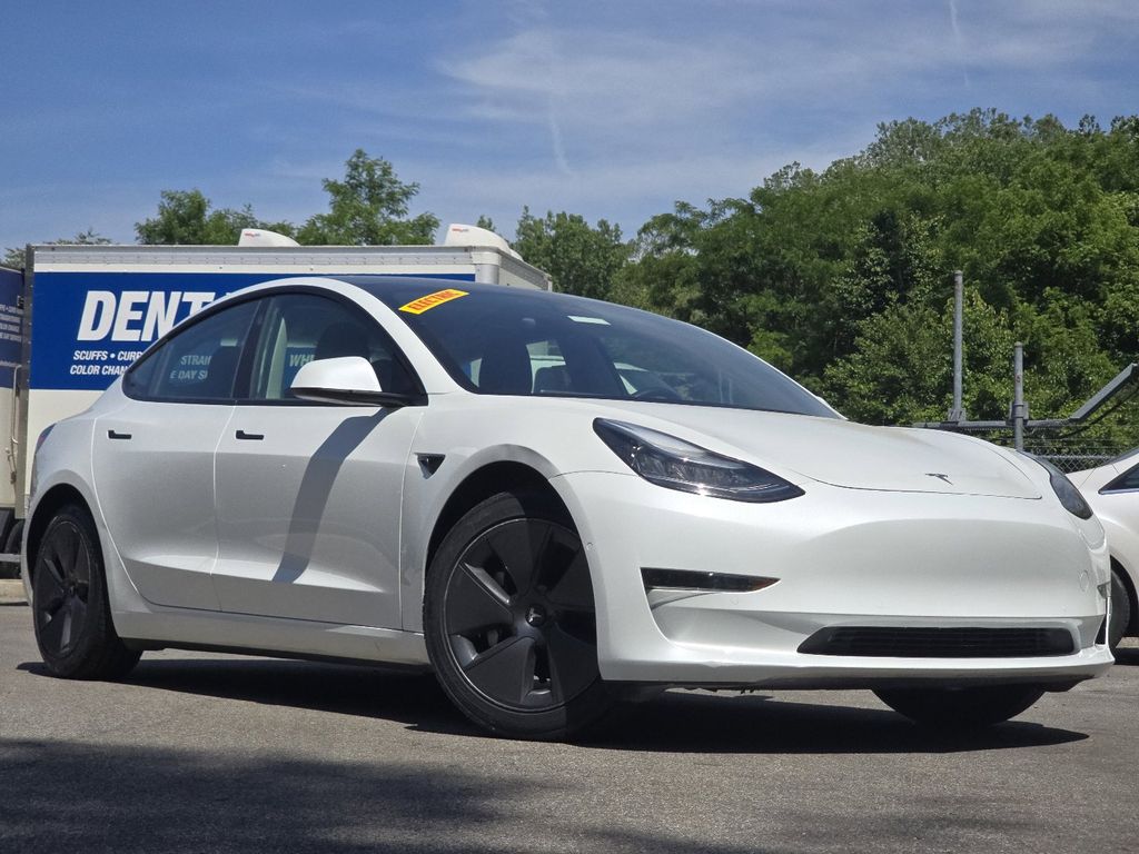 2021 Tesla Model 3 Standard Range Plus RWD