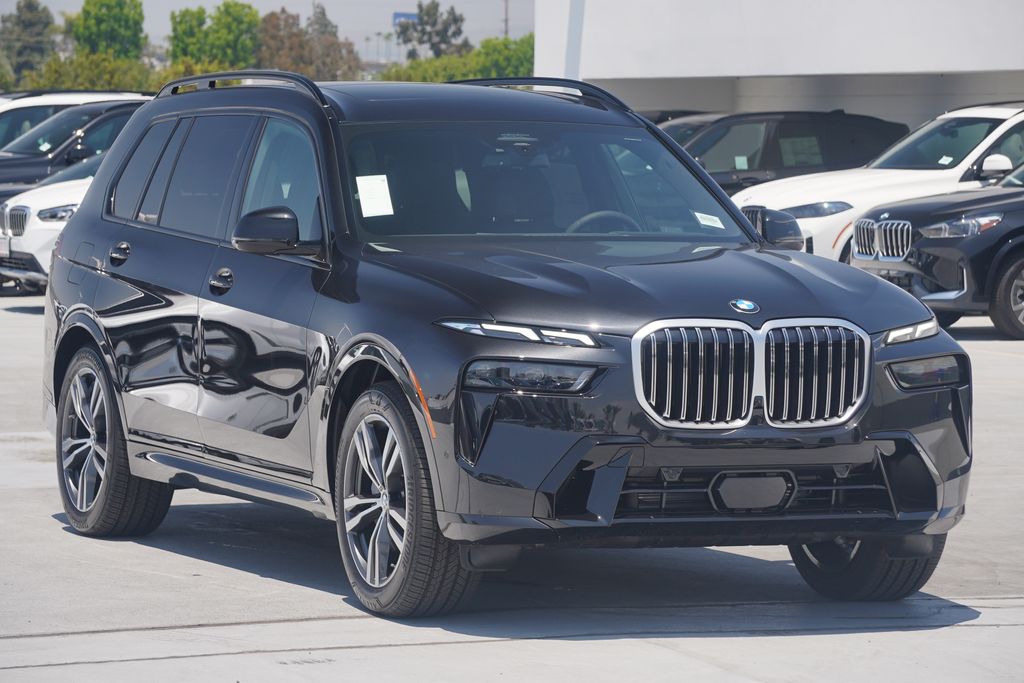 2025 BMW X7 xDrive40i 3