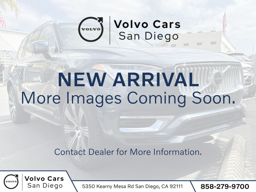 2025 Volvo XC90 Recharge T8 Plus Bright Theme 6-Passenger eAWD