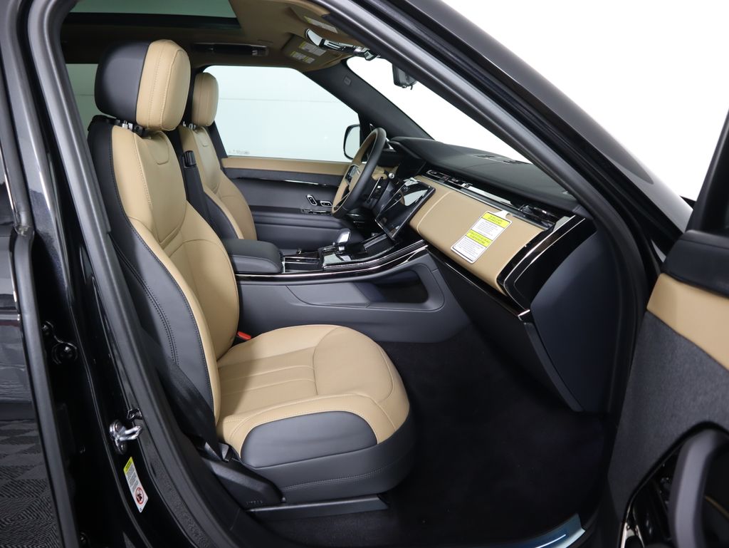 Thumbnail: 2026 Land Rover Range Rover Sport - 21