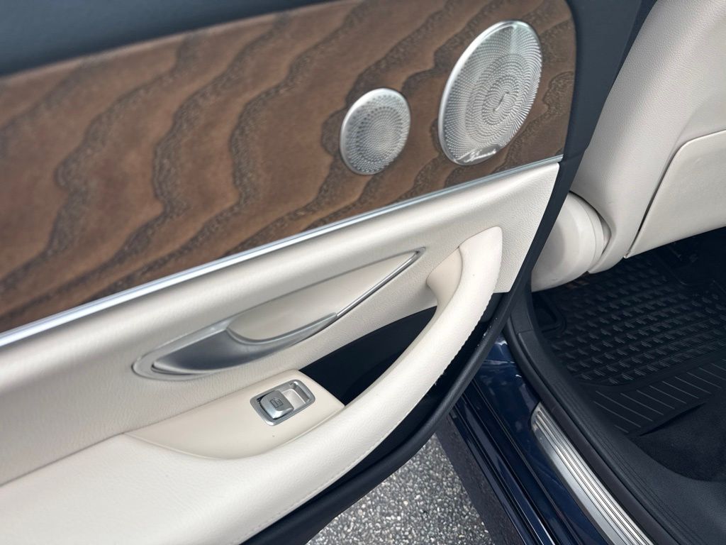 Thumbnail: 2023 Mercedes-Benz E-Class - 18