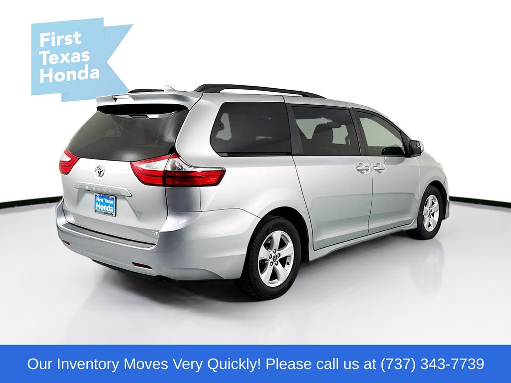 Used Car 2019 Toyota Sienna  Le For Sale Under $25,000 In Austin, Texas