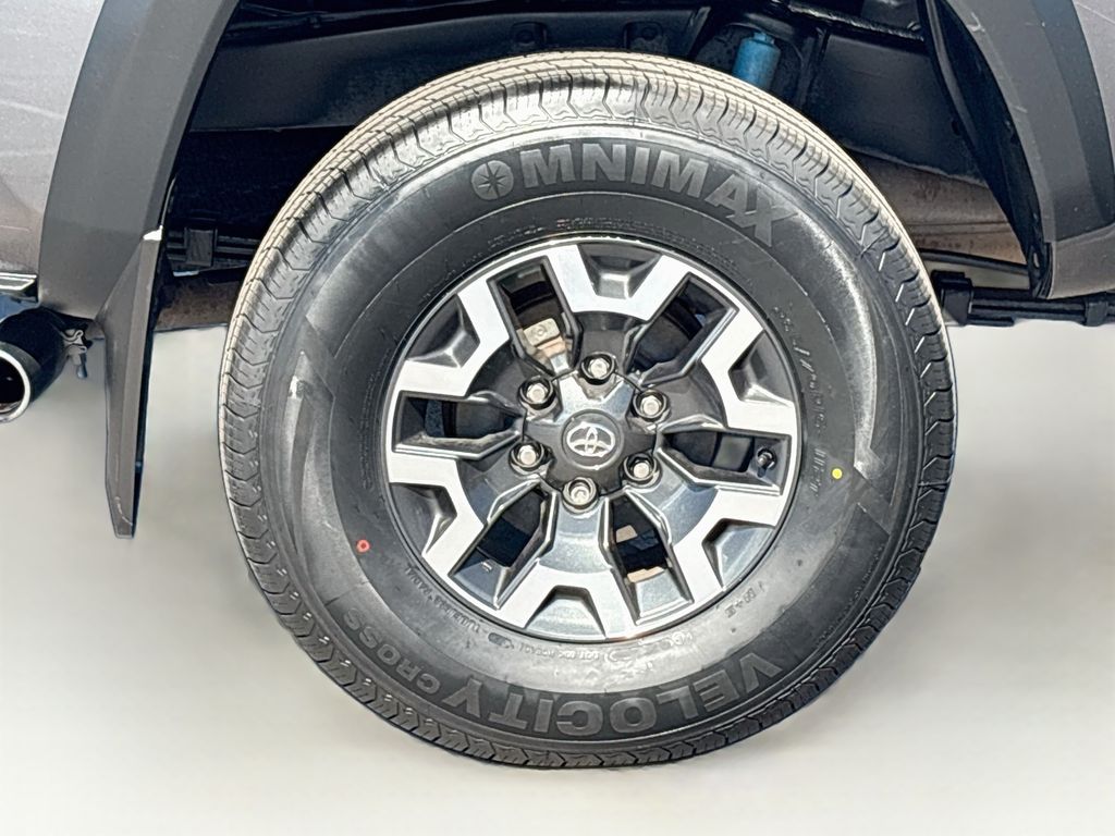 Thumbnail: 2021 Toyota Tacoma - 32