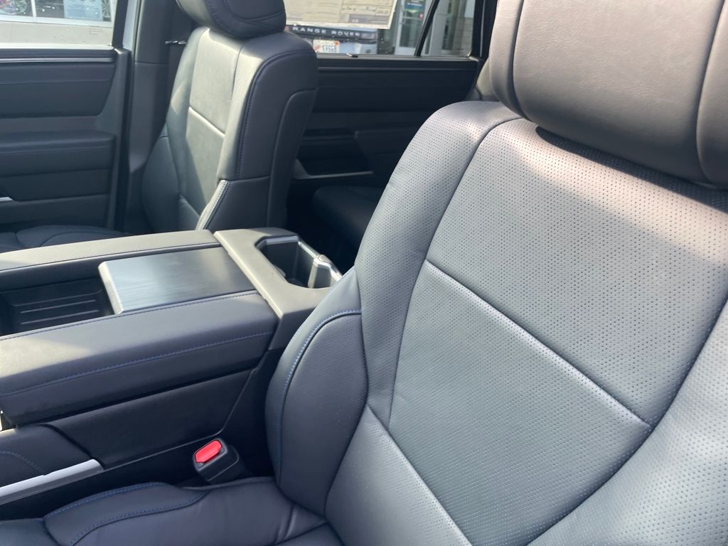 2025 Toyota Sequoia Platinum photo 29