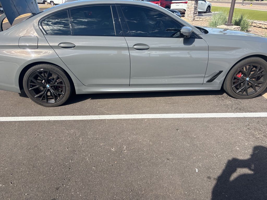 Thumbnail: 2021 BMW 5 Series - 4