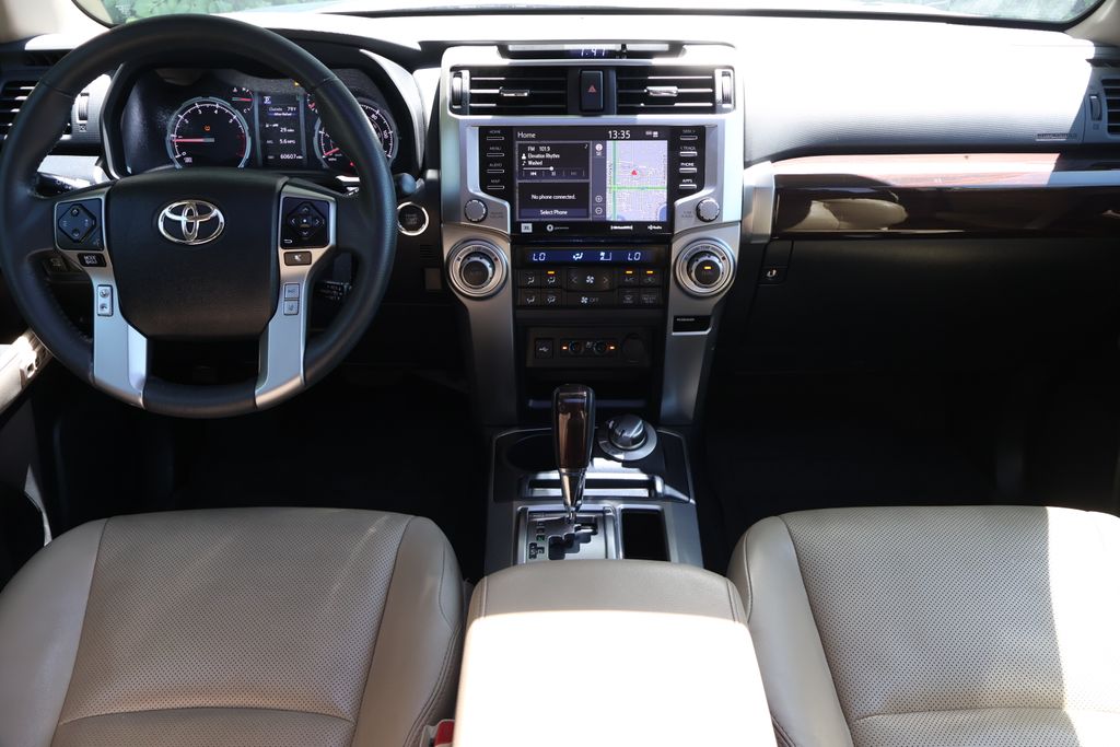 Thumbnail: 2022 Toyota 4Runner - 15