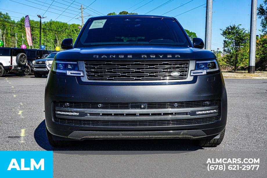 Used 2024 Black Land Rover SE image 10