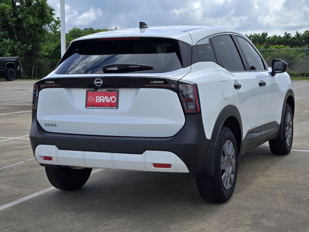 2026 Nissan Kicks S - 3