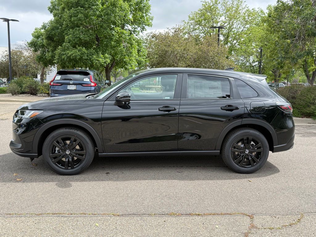 View vehicle photo 7