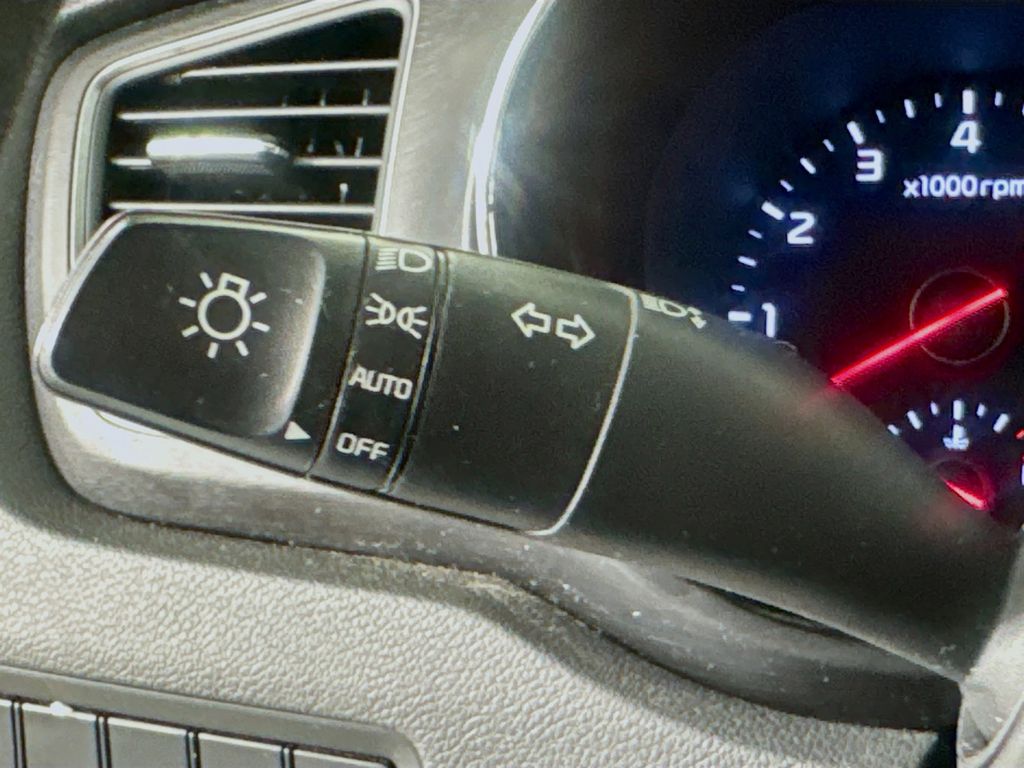 Used Car 2020 Kia Sedona  Lx For Sale Under $20,000 In Austin, Texas