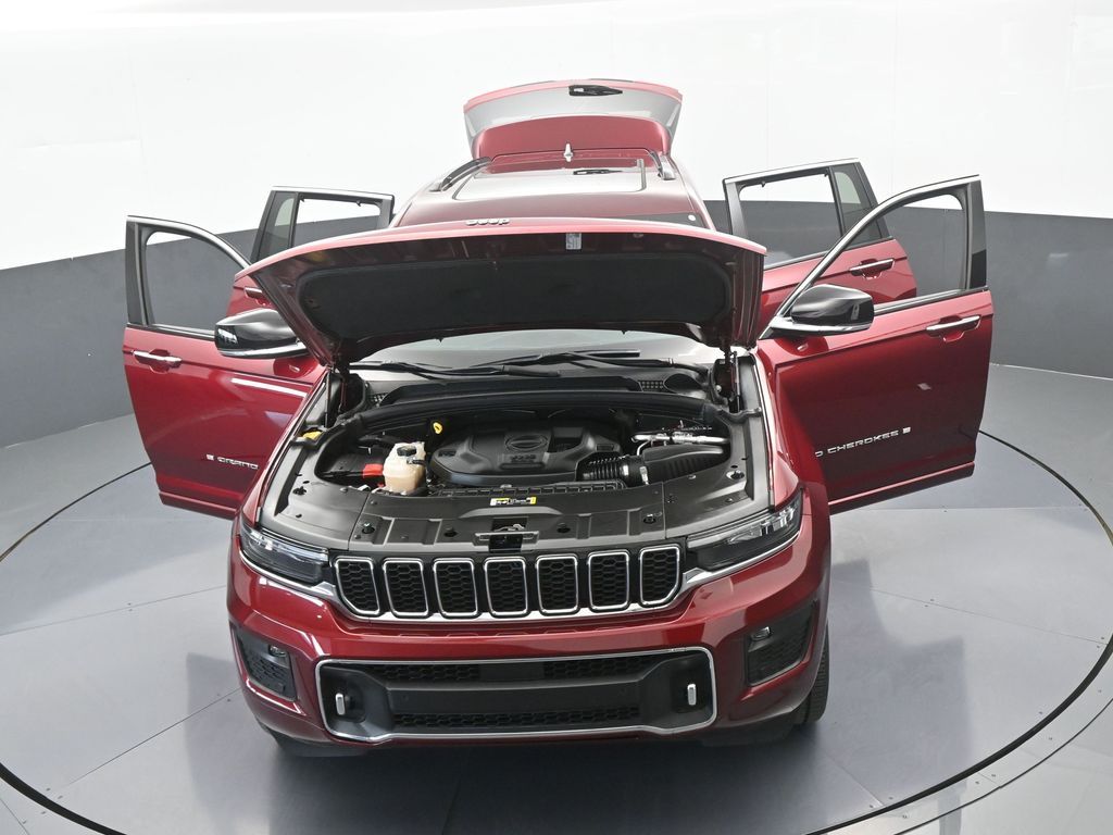 Used 2023 Velvet Red Pearlcoat Jeep Overland image 76