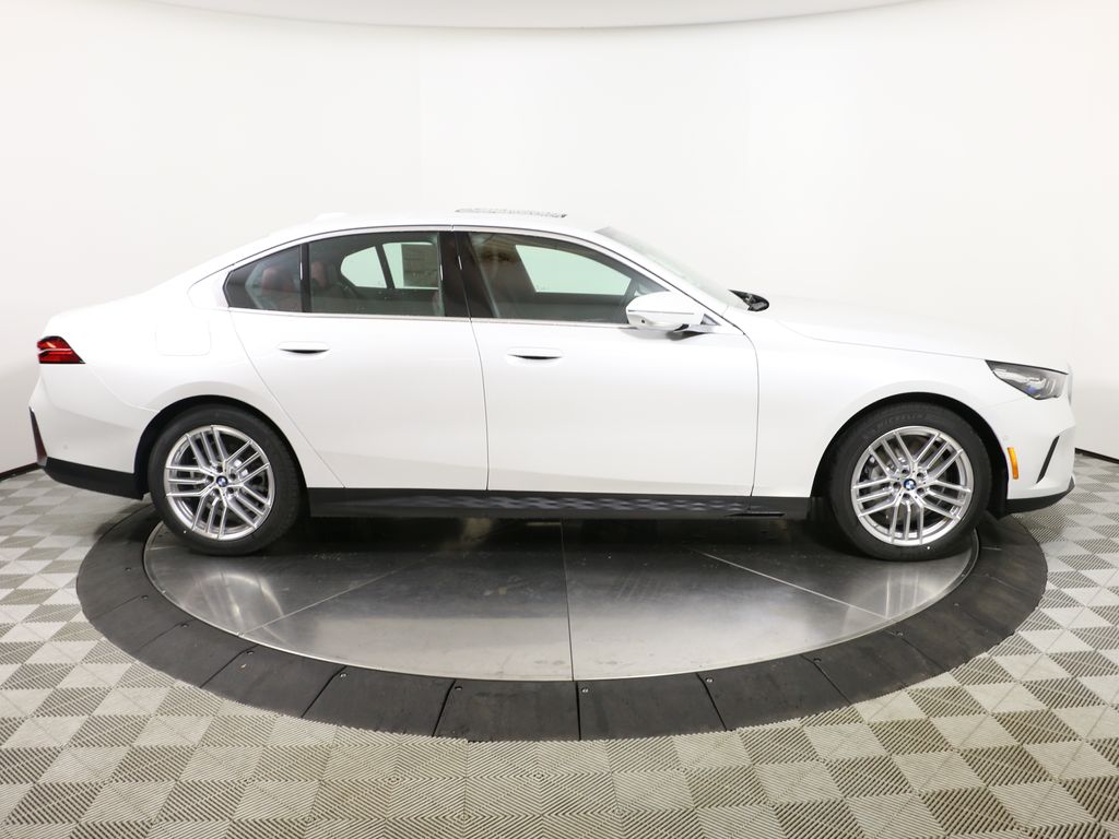 2024 BMW 5 Series 530i xDrive 6