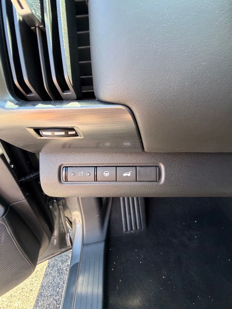 2026 Nissan Pathfinder SL Gray at South Hills Kia