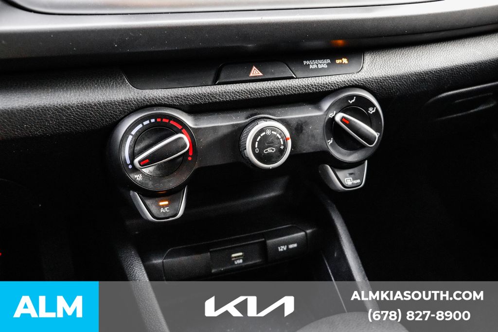 2022 Kia Rio LX photo 27