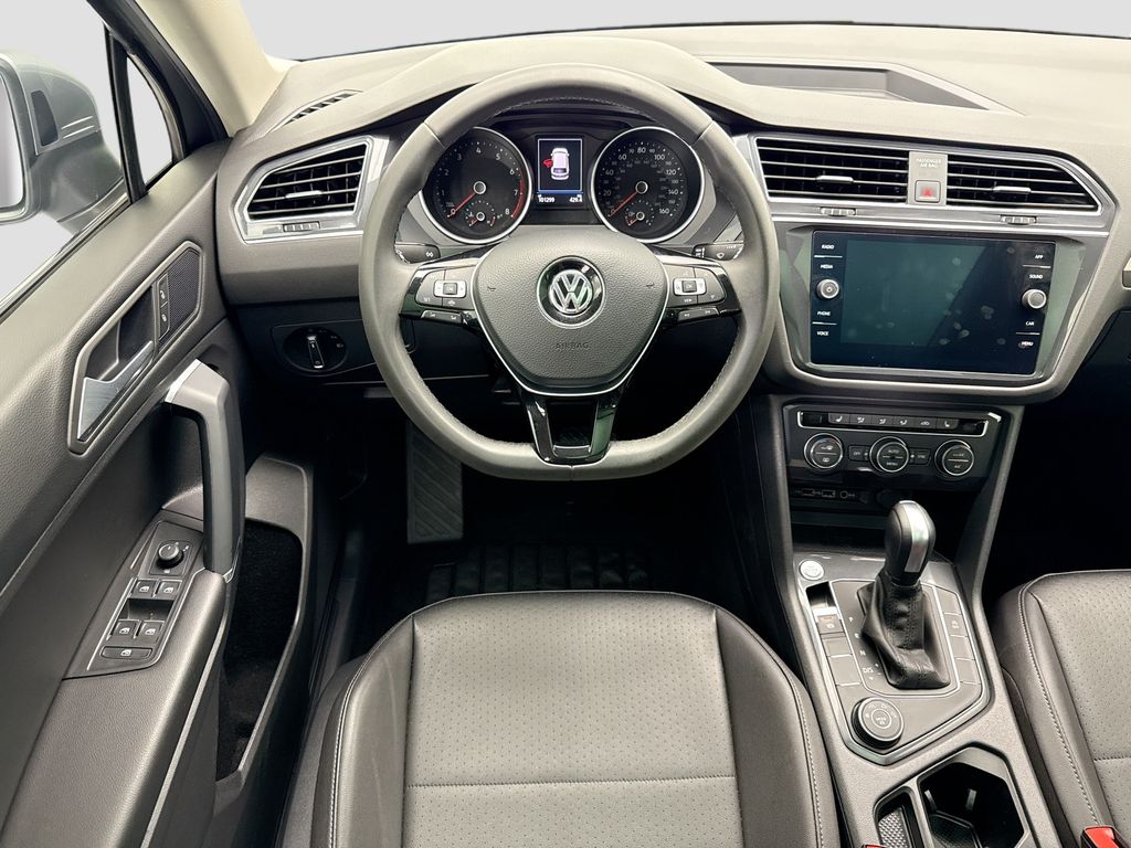 Thumbnail: 2020 Volkswagen Tiguan - 10