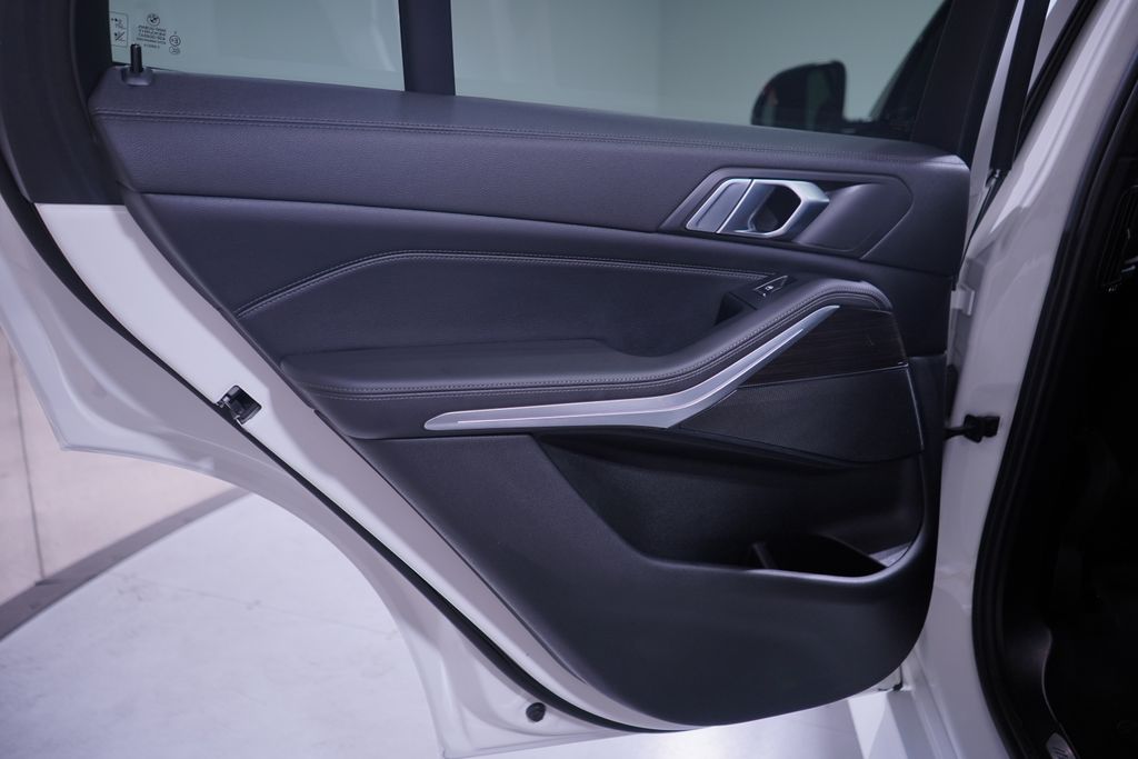 Thumbnail: 2020 BMW X5 - 15
