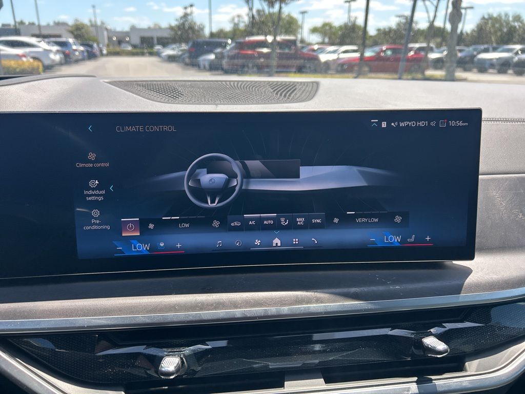 Thumbnail: 2026 BMW X5 - 23