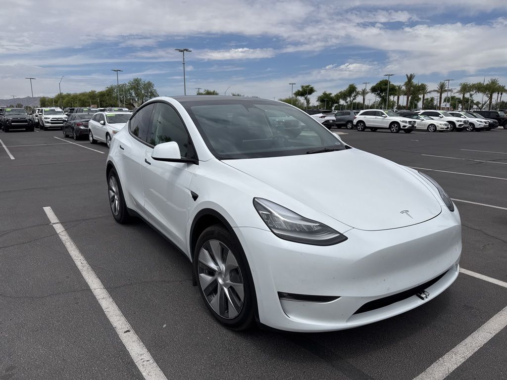 2022 Tesla Model Y Long Range 3
