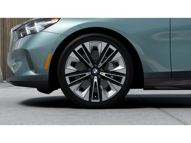 New 2027 Green BMW 530i image 7
