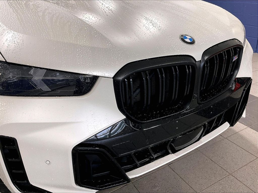 2025 BMW X5 — photo 31