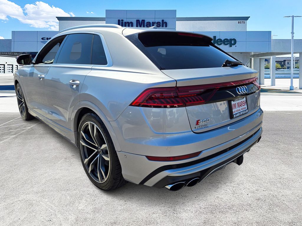 2021 Audi SQ8  4