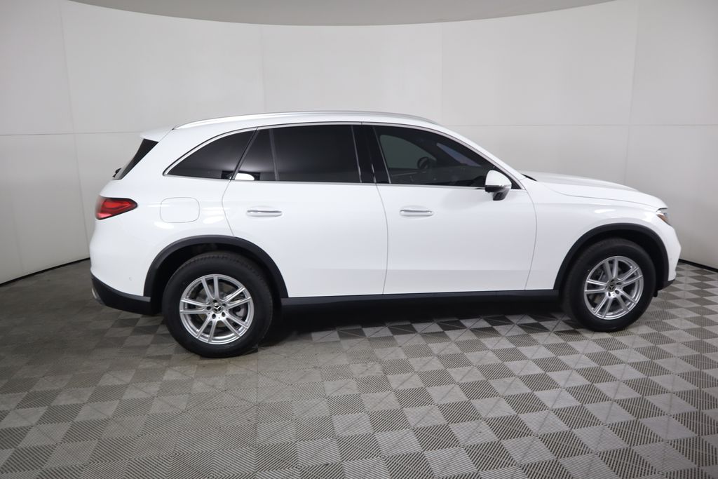 Thumbnail: 2025 Mercedes-Benz GLC - 4