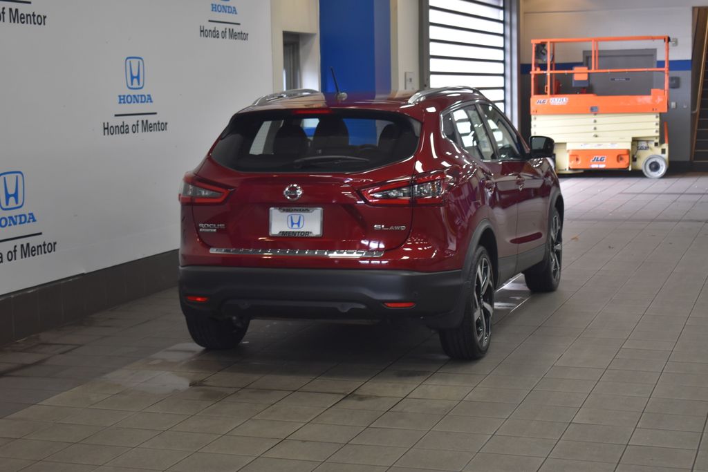 2021 Nissan Rogue Sport SL 7