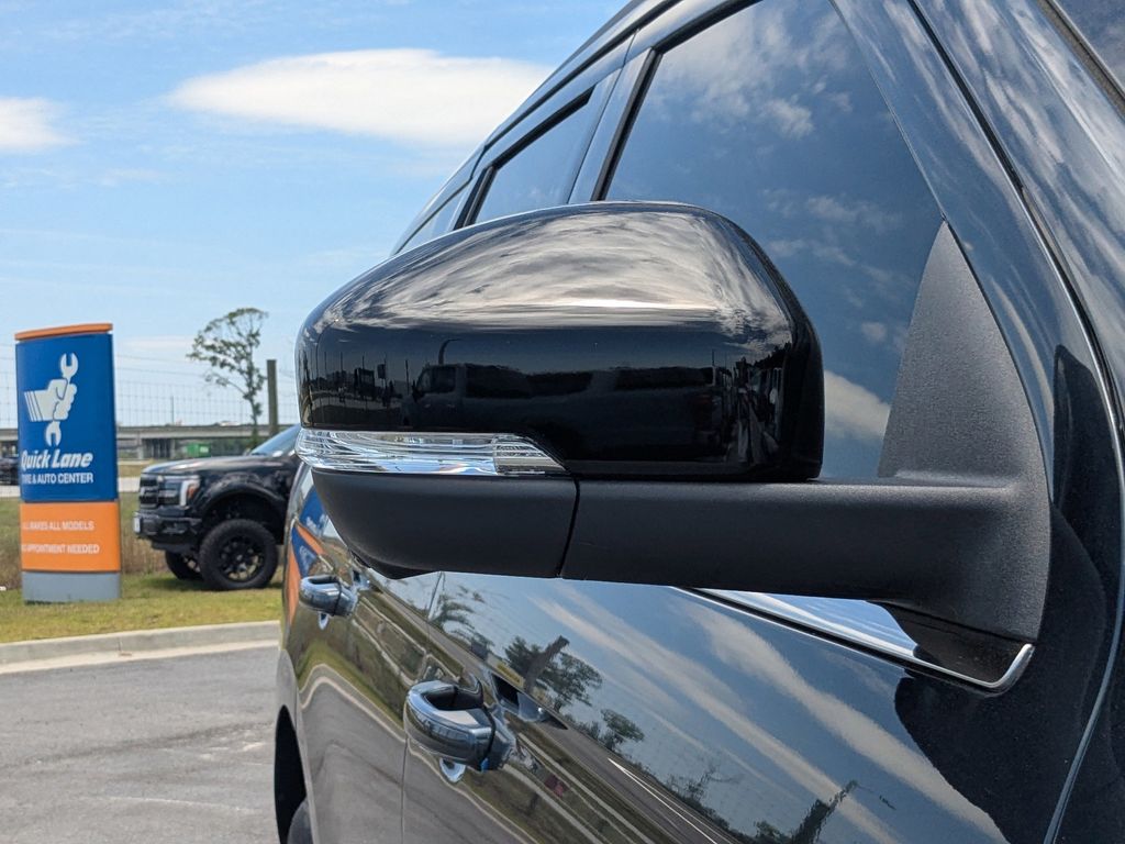 2026 Ford Expedition Active - Photo 11