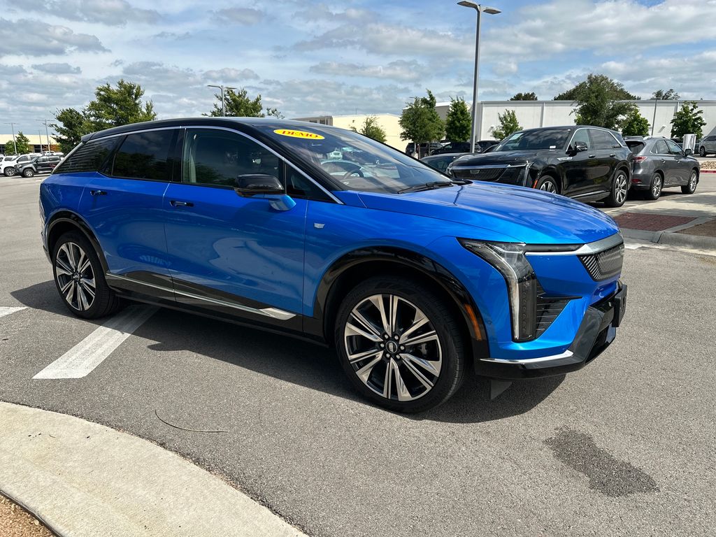 Coastal Blue Metallic 2025 Cadillac OPTIQ Luxury 2 AWD SUV / Crossover All-Wheel Drive 1-Speed Automatic