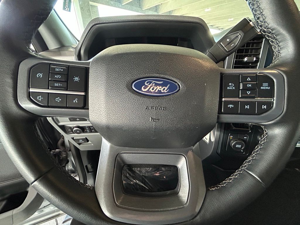 Used 2025 Silver Metallic Ford XLT image 45